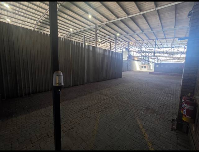 3,300M² WAREHOUSE TO LET IN ALRODE